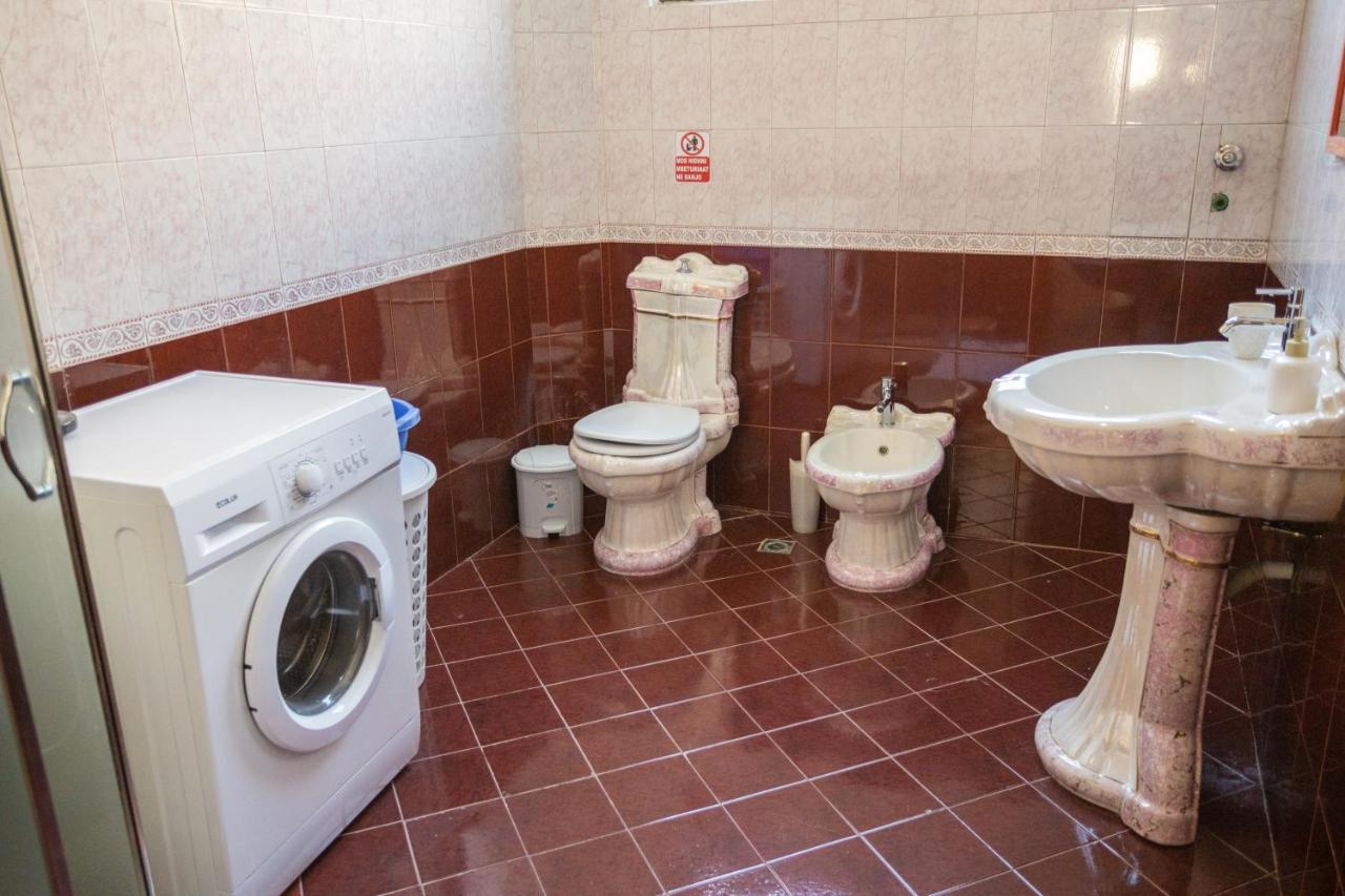 Vila Aulona Vlora Kültér fotó
